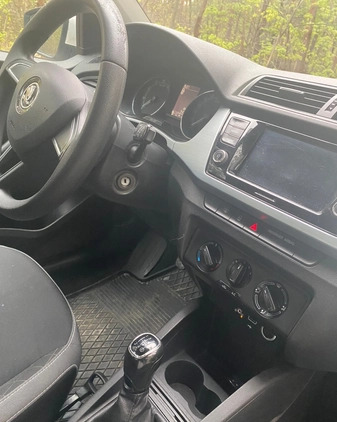 Skoda Fabia cena 35100 przebieg: 91000, rok produkcji 2019 z Warszawa małe 29